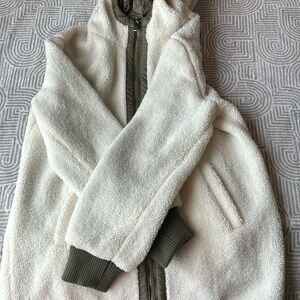 1 MADISON EXPEDITION HERITAGE COLLECTION